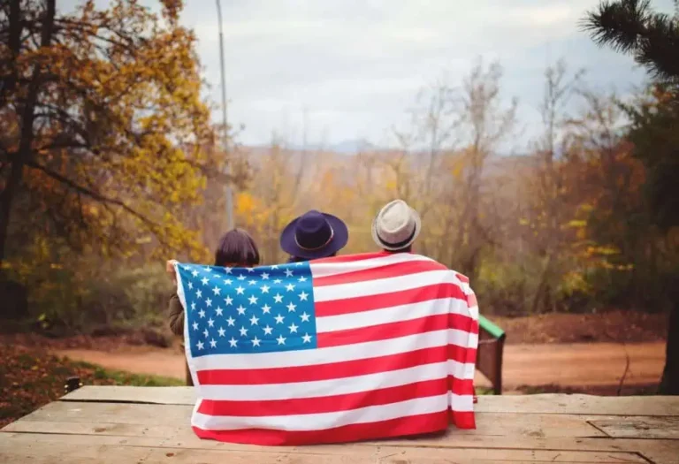 Top Solo Destinations in America: The 2026 Authority Reference